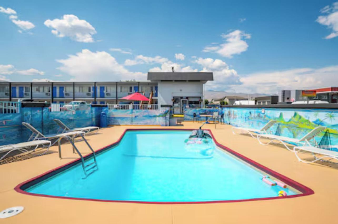 Holiday Lodge Уэнатчи Экстерьер фото